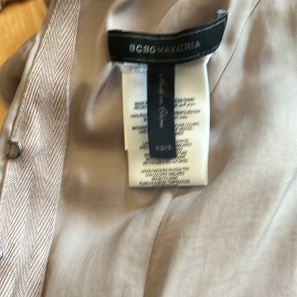 Beautiful ruffled backless halter / blouse tank top - Picture 3 of 5